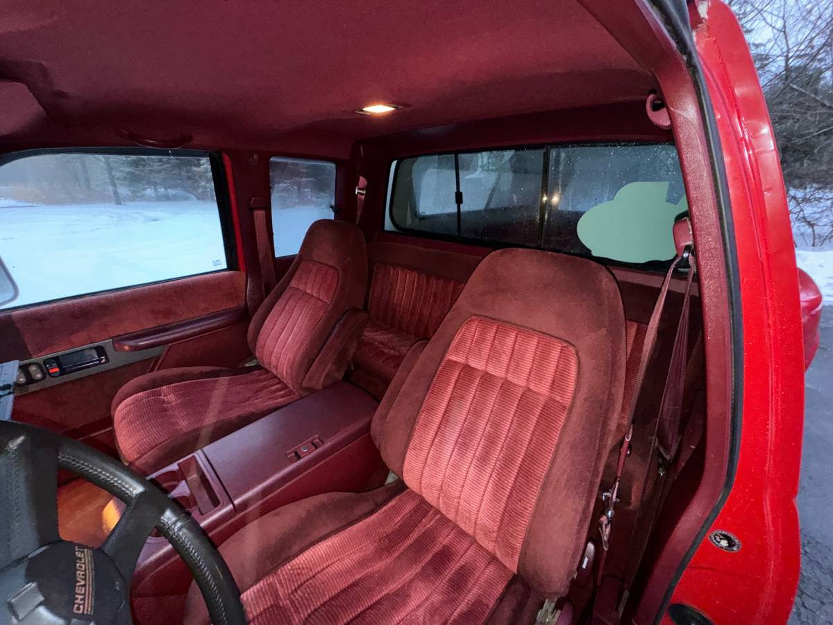 Chevrolet-gmt-400-1-ton-nominal-1994-red-7