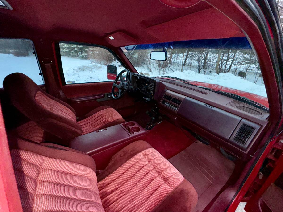 Chevrolet-gmt-400-1-ton-nominal-1994-red-9