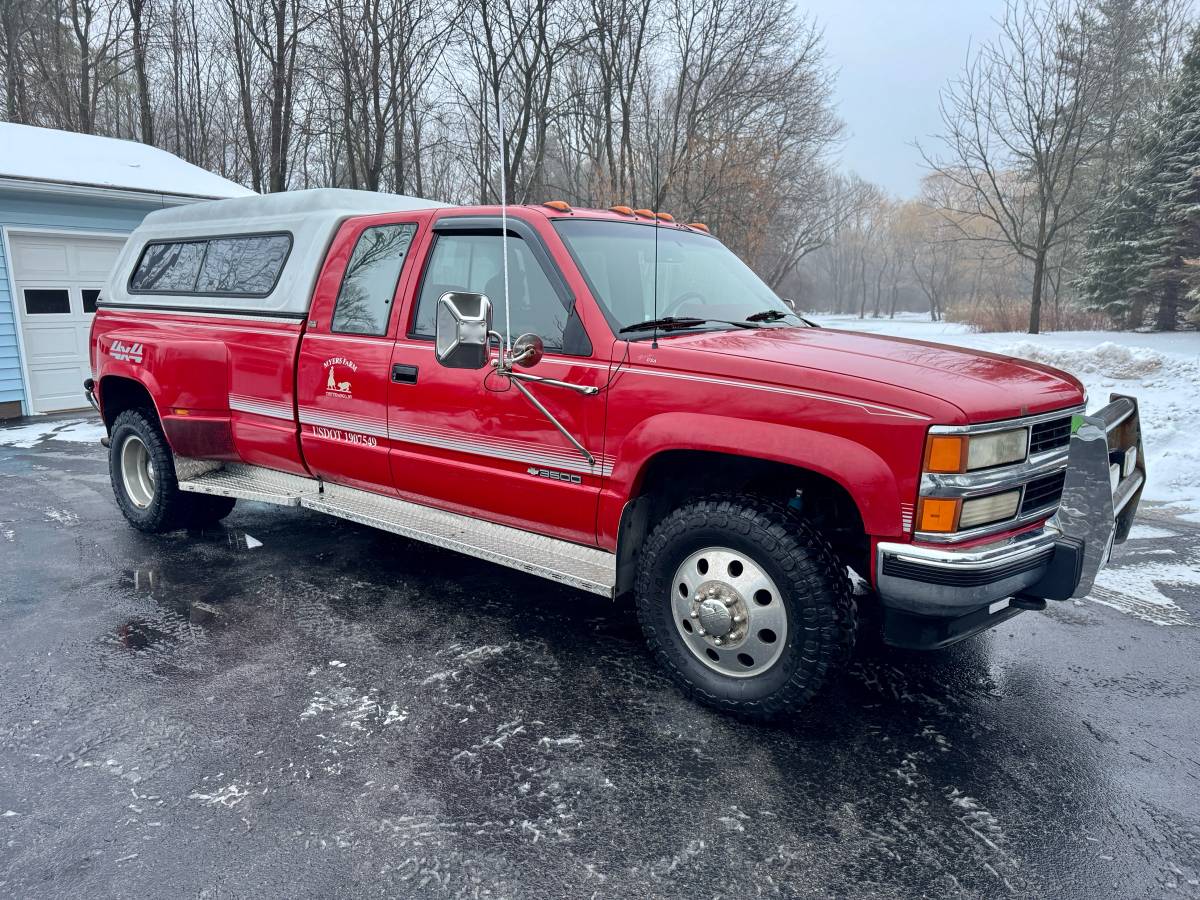 Chevrolet-gmt-400-1-ton-nominal-1994-red
