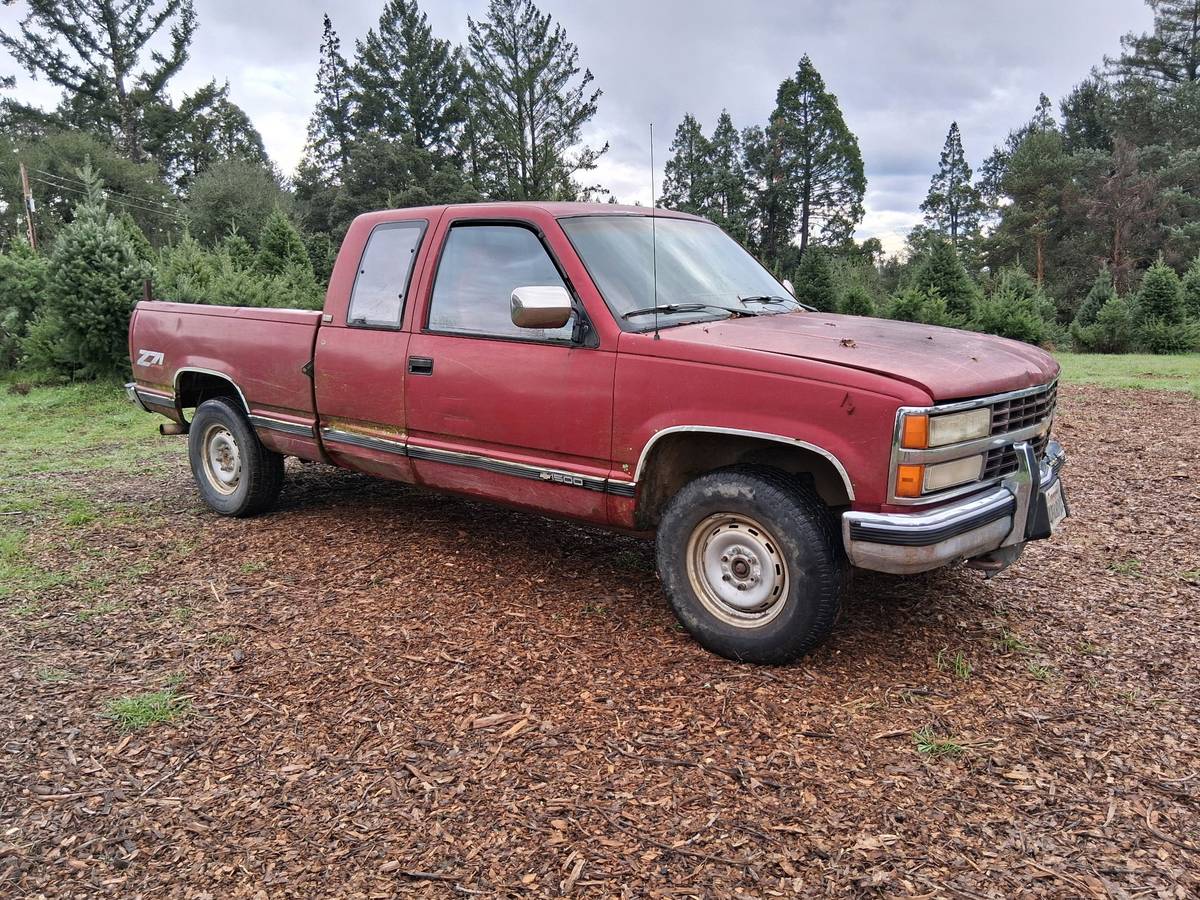 Chevrolet-gmt-400-12-ton-nominal-1991-red-1