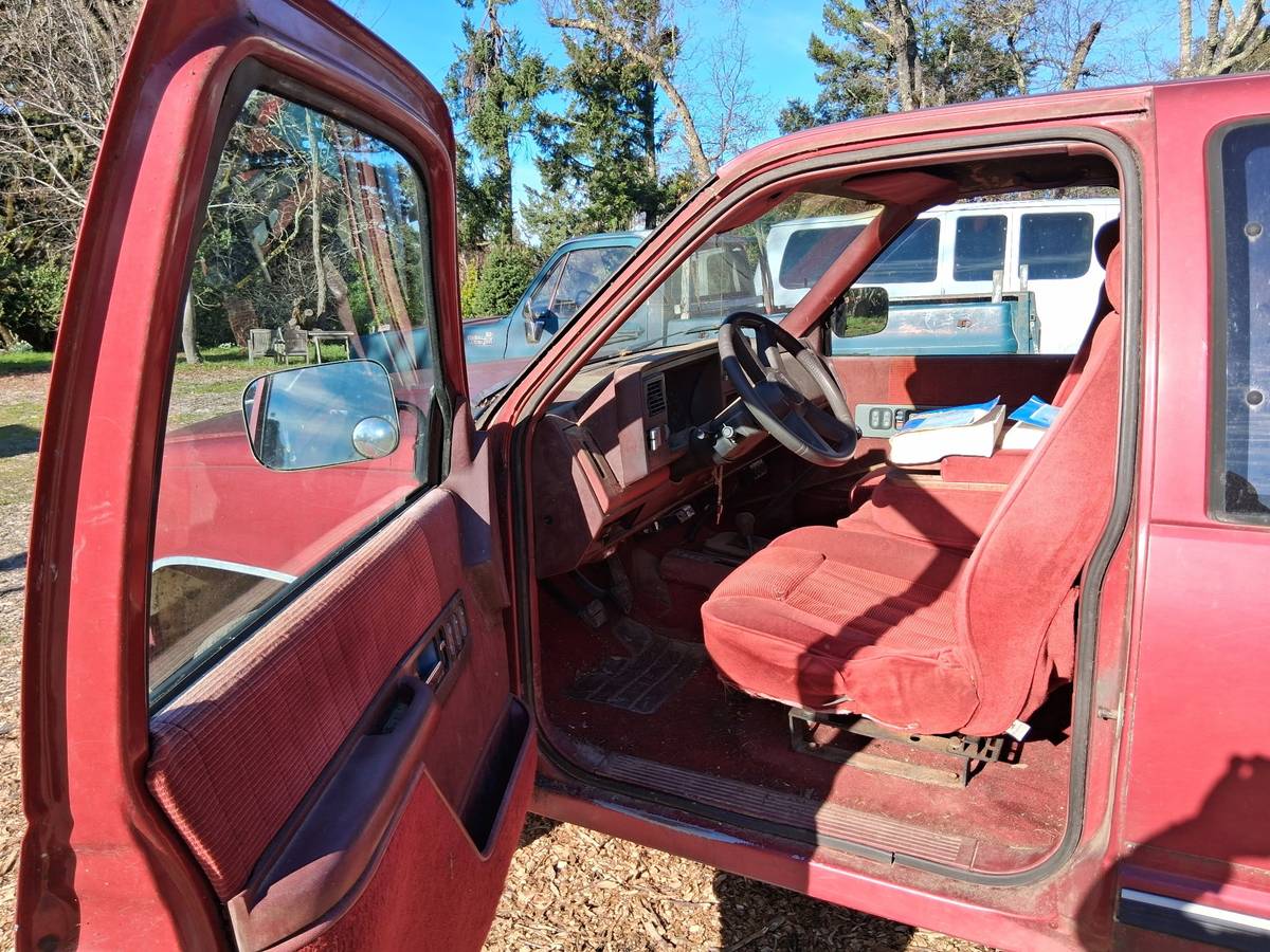 Chevrolet-gmt-400-12-ton-nominal-1991-red-2