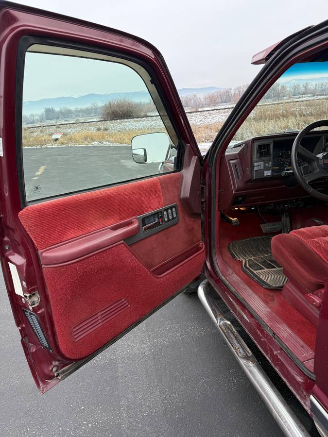 Chevrolet-gmt-400-12-ton-nominal-1994-red-3