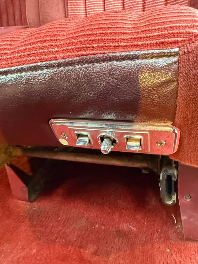 Chevrolet-gmt-400-12-ton-nominal-1994-red-7