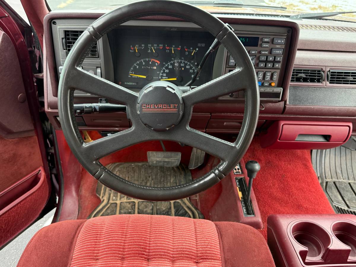 Chevrolet-gmt-400-12-ton-nominal-1994-red-8