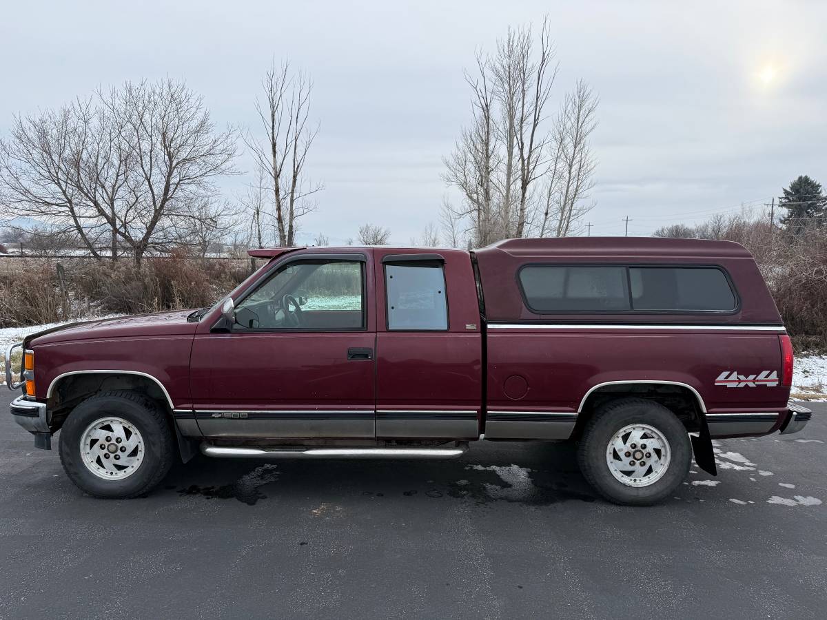 Chevrolet-gmt-400-12-ton-nominal-1994-red