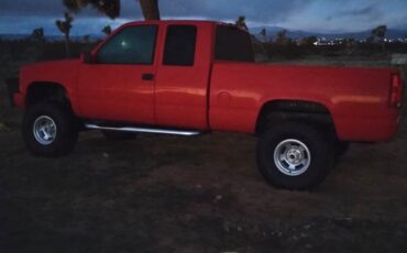 Chevrolet-gmt-400-12-ton-nominal-1995-red-1
