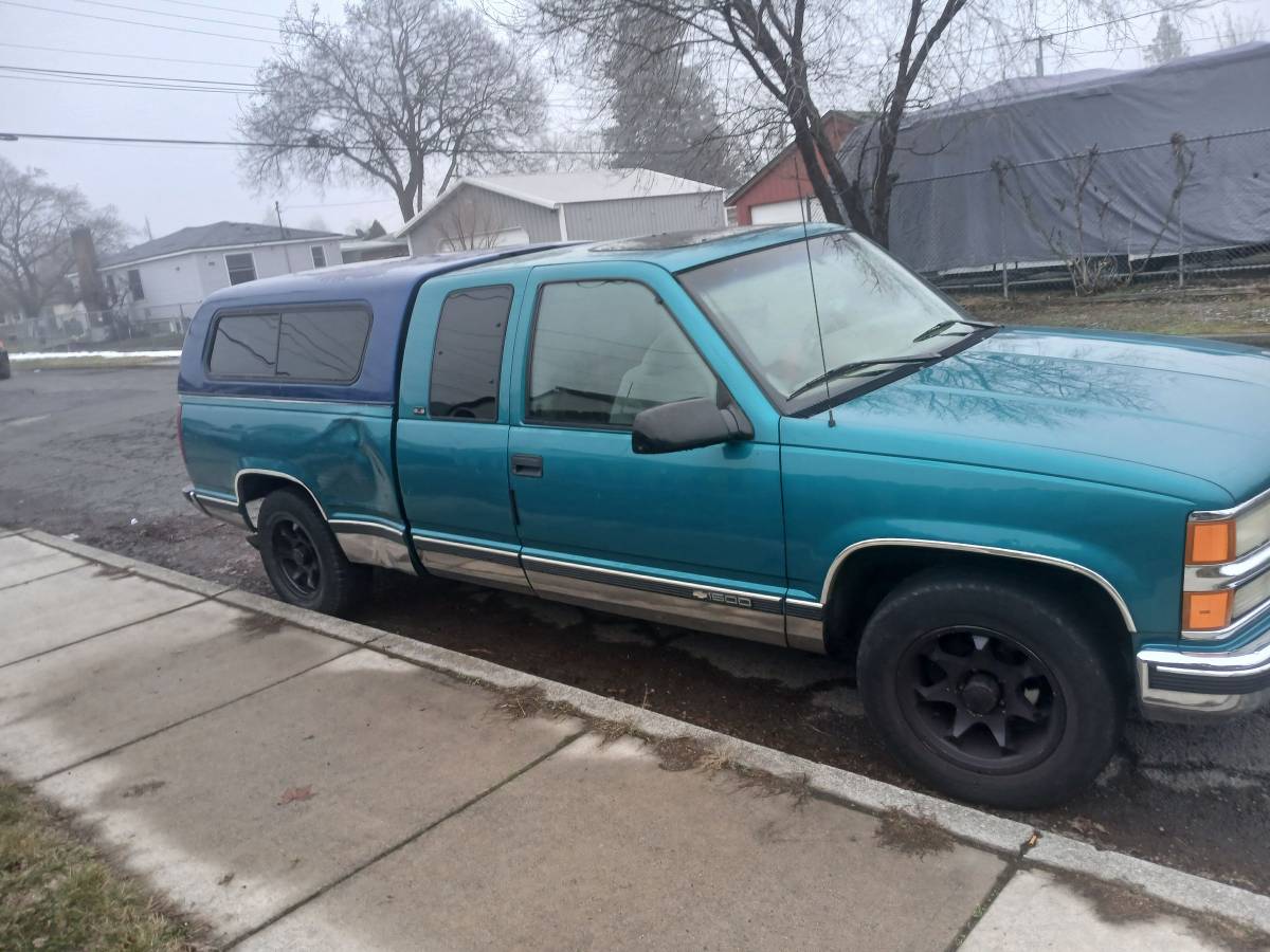 Chevrolet-gmt-400-12-ton-nominal-1996-green-1