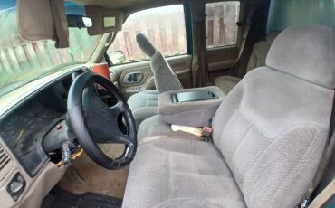 Chevrolet-gmt-400-12-ton-nominal-1996-green-3