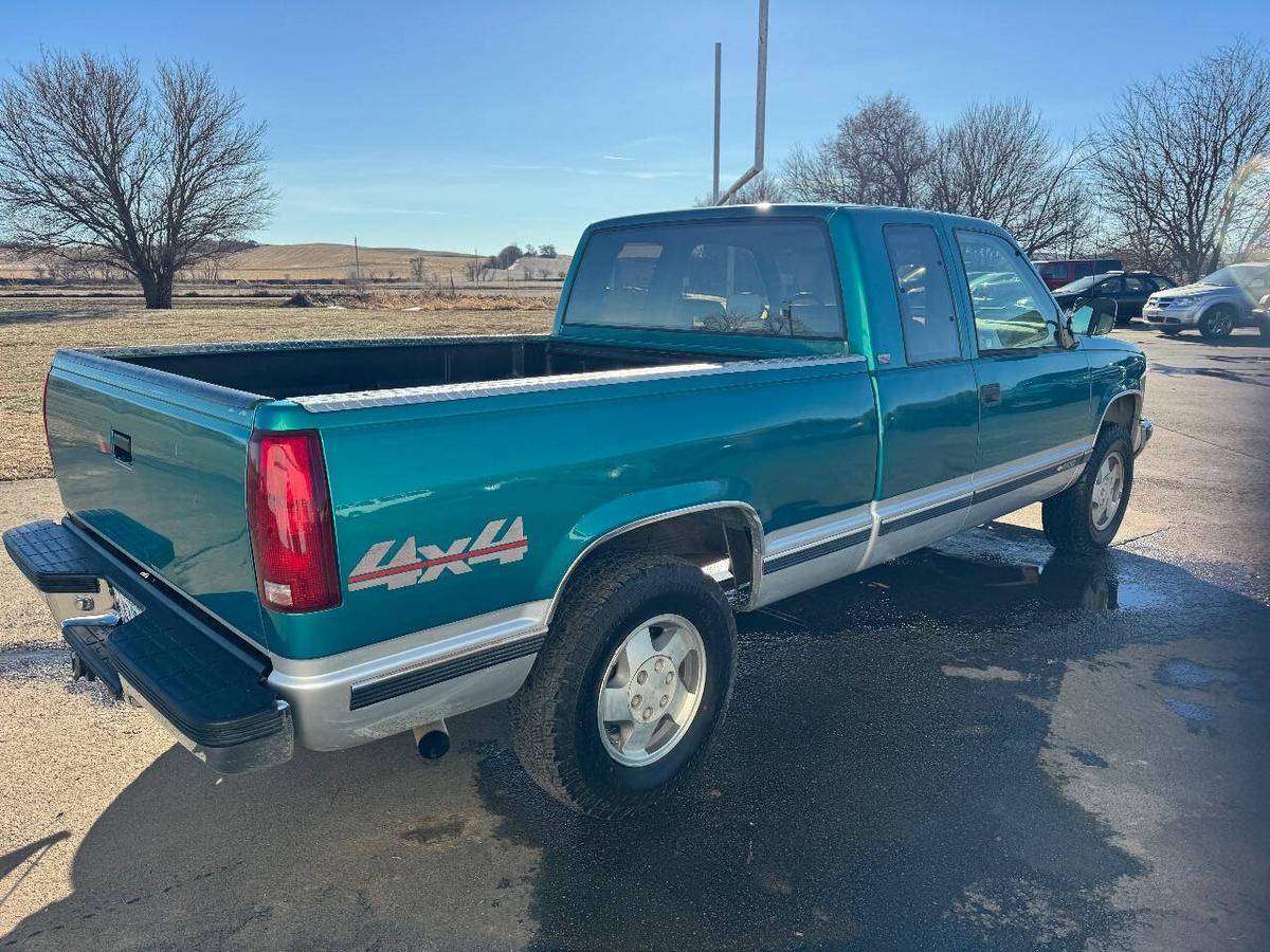 Chevrolet-gmt-400-1993-green-10