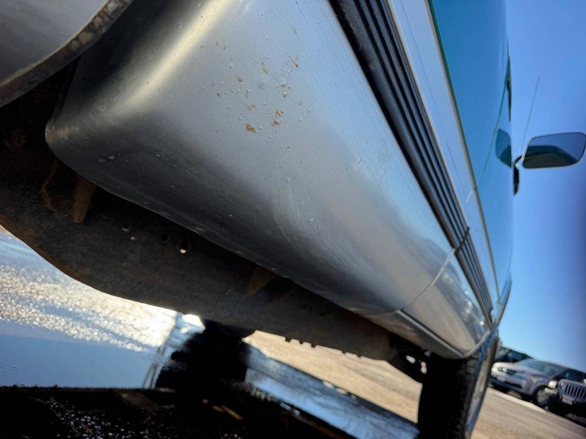 Chevrolet-gmt-400-1993-green-11