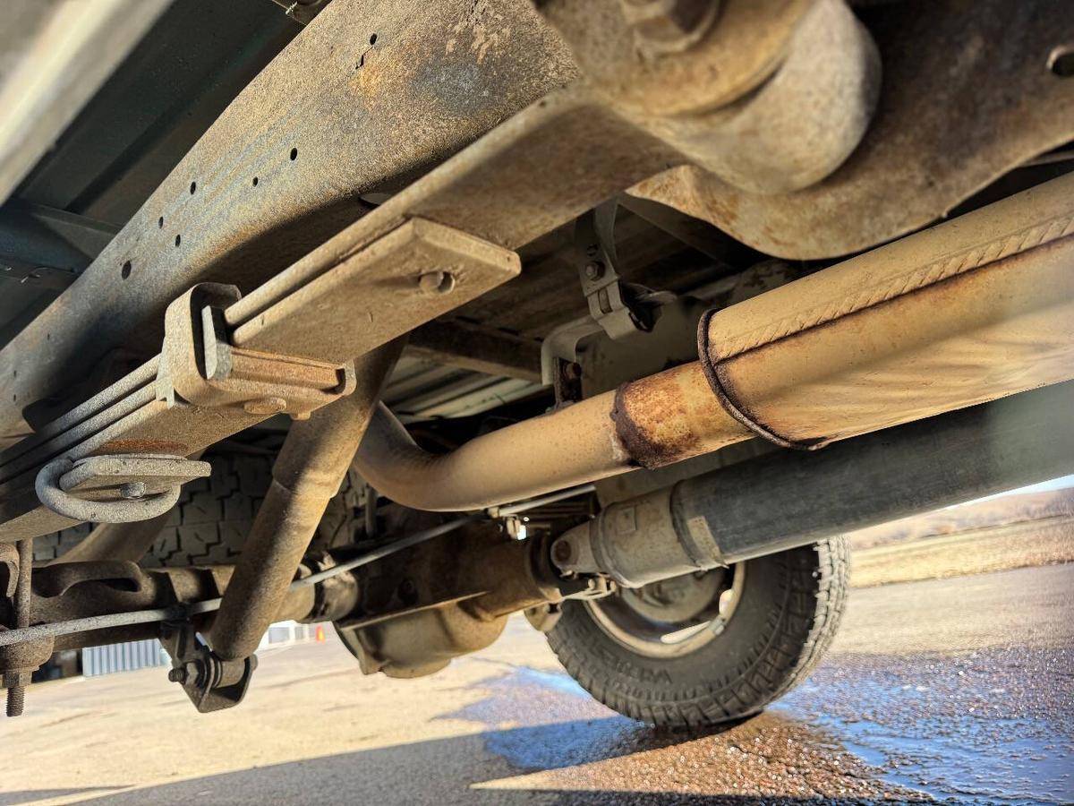 Chevrolet-gmt-400-1993-green-13