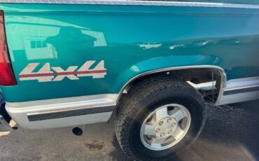 Chevrolet-gmt-400-1993-green-15