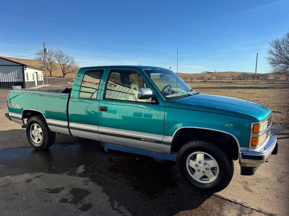 Chevrolet-gmt-400-1993-green-16