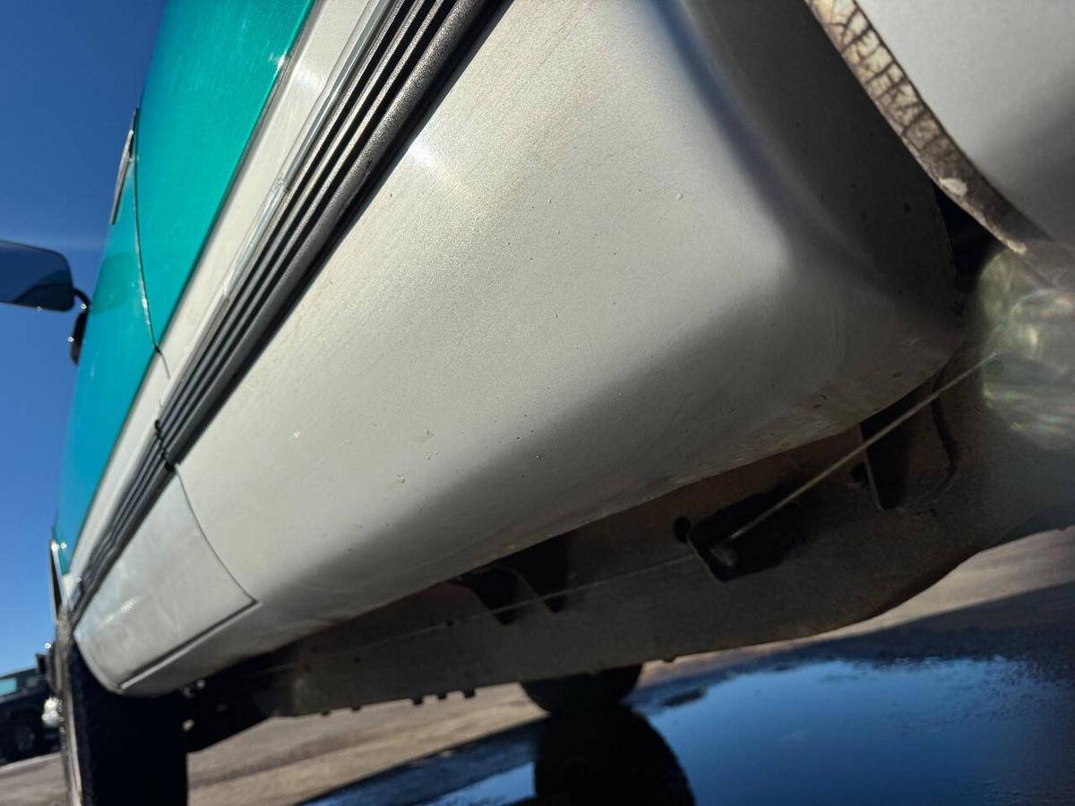 Chevrolet-gmt-400-1993-green-2