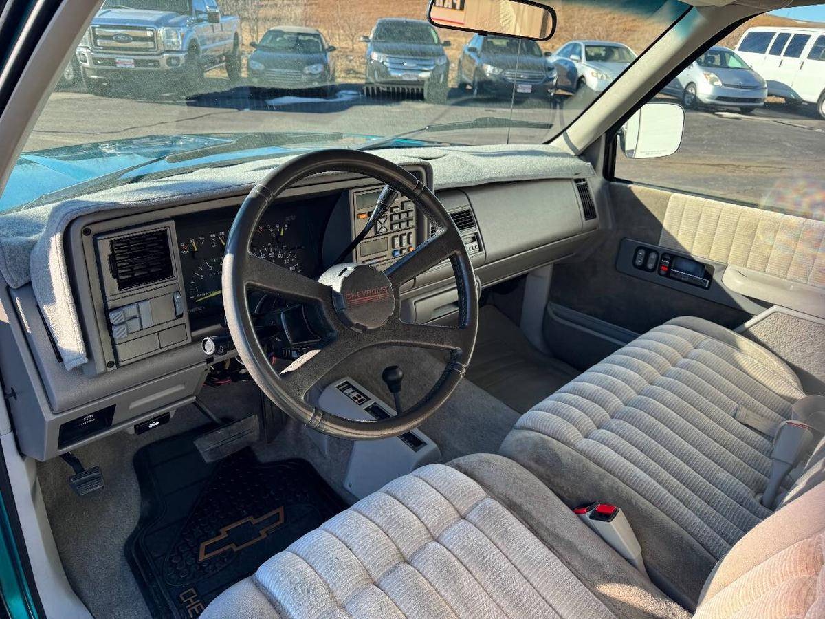 Chevrolet-gmt-400-1993-green-20