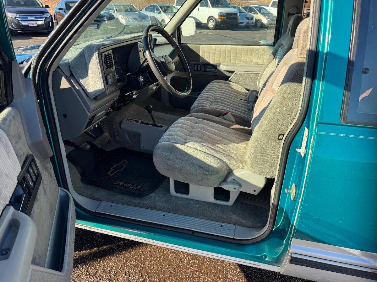 Chevrolet-gmt-400-1993-green-5