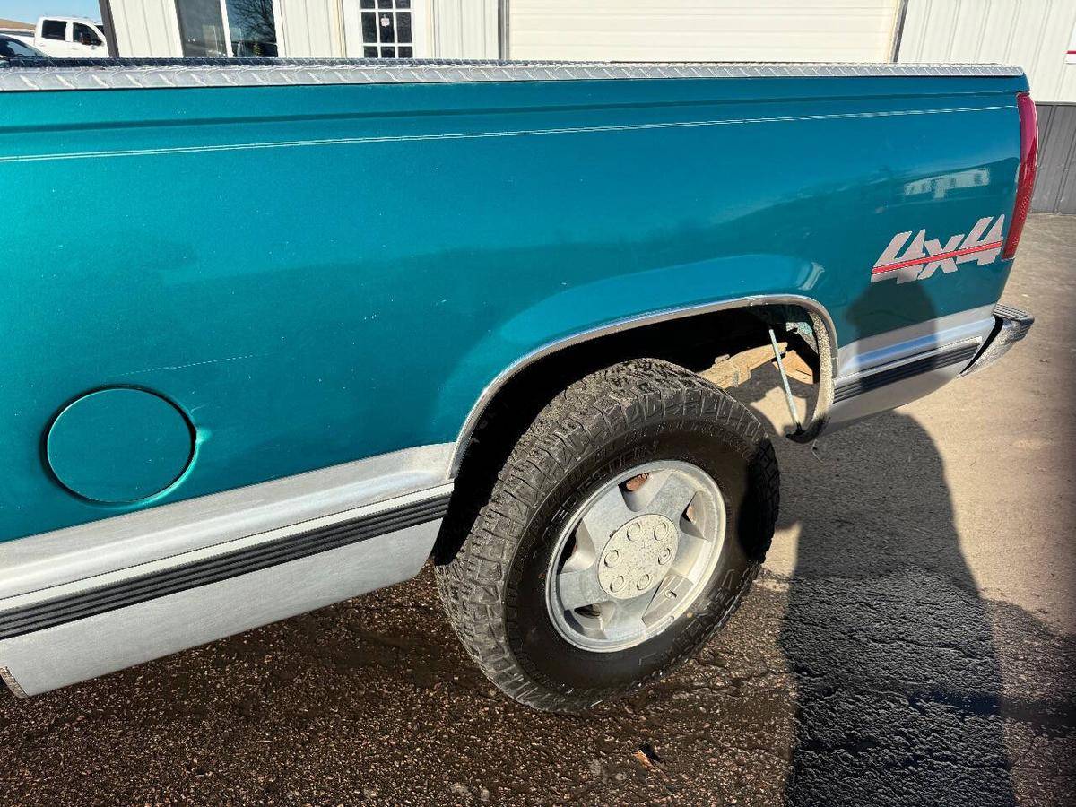 Chevrolet-gmt-400-1993-green-6