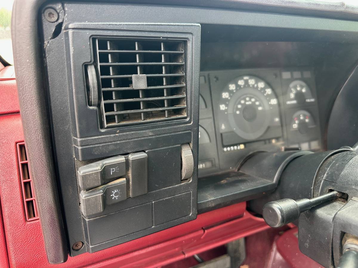 Chevrolet-gmt-400-conventional-cab-1988-3