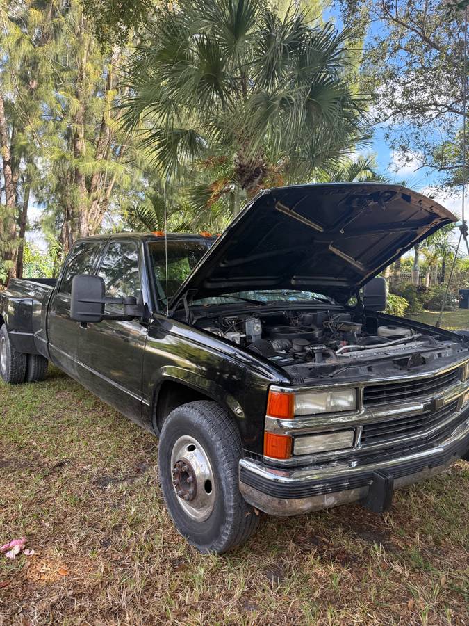 Chevrolet-gmt-400-diesel-1993-black-4