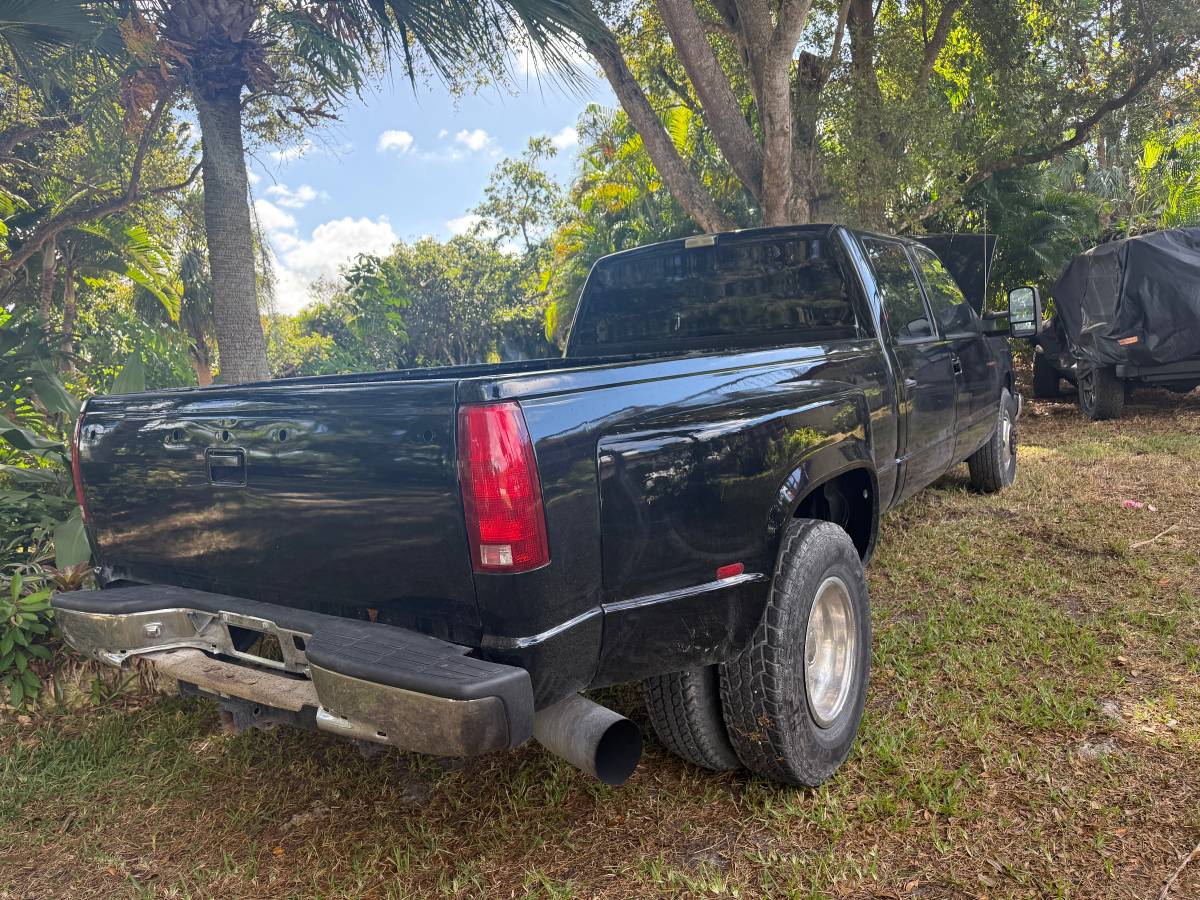 Chevrolet-gmt-400-diesel-1993-black-5