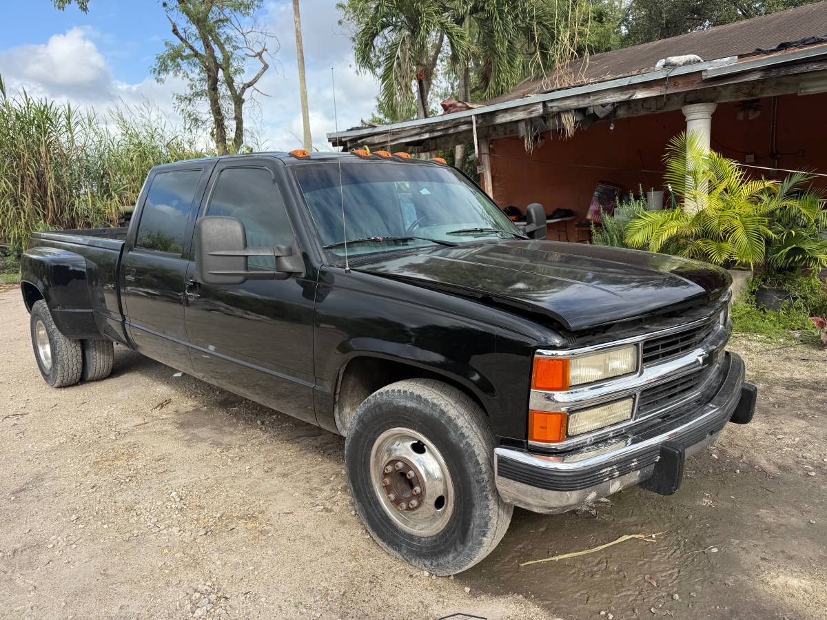 Chevrolet-gmt-400-diesel-1993-black-7