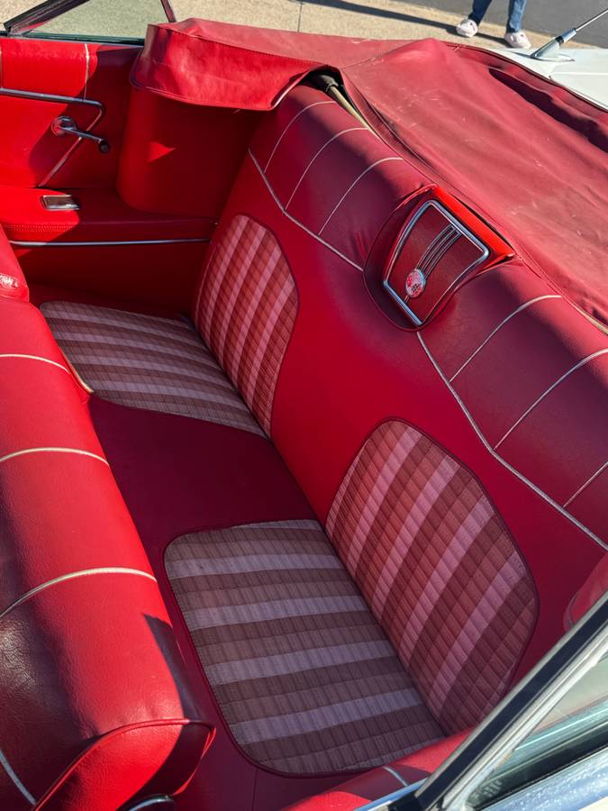 Chevrolet-impala-1959-white-2