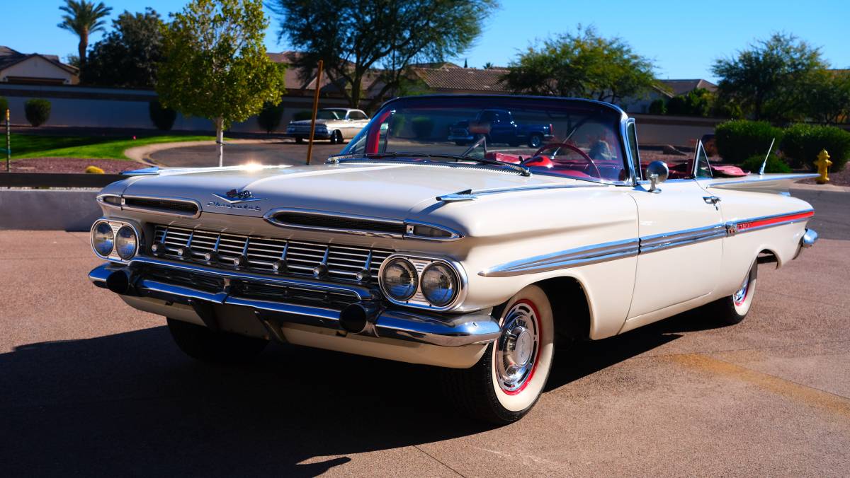 Chevrolet-impala-1959-white-4