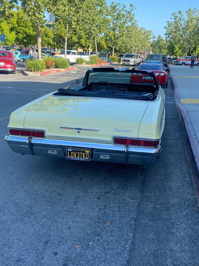 Chevrolet-impala-1966-yellow-14