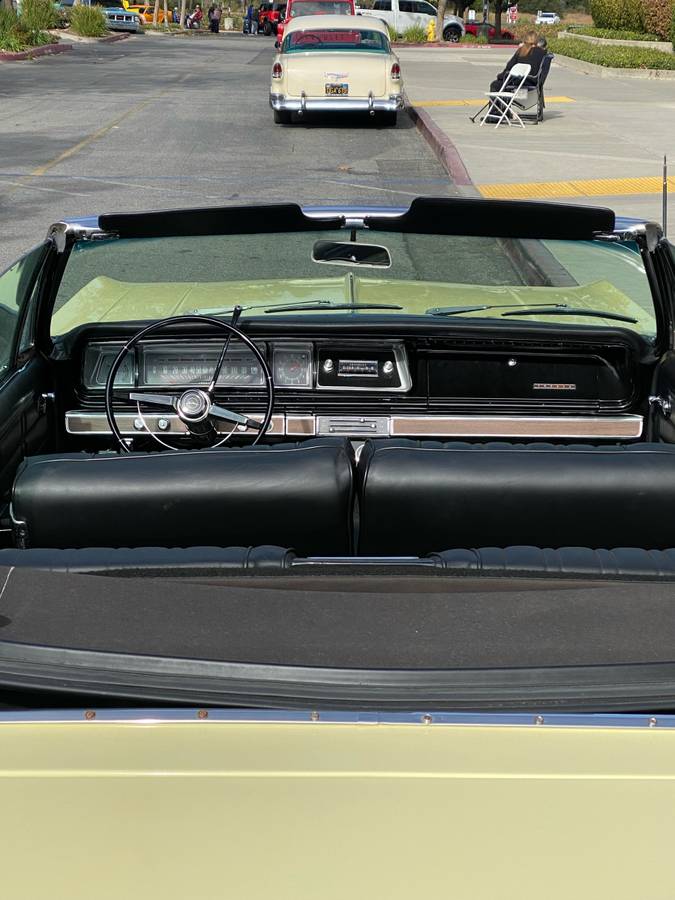 Chevrolet-impala-1966-yellow-15