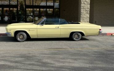 Chevrolet-impala-1966-yellow-17