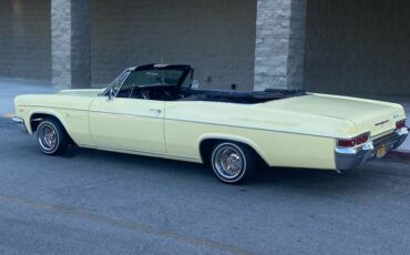 Chevrolet-impala-1966-yellow-2