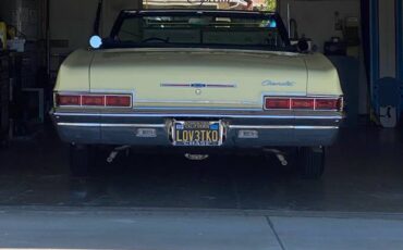 Chevrolet-impala-1966-yellow-8