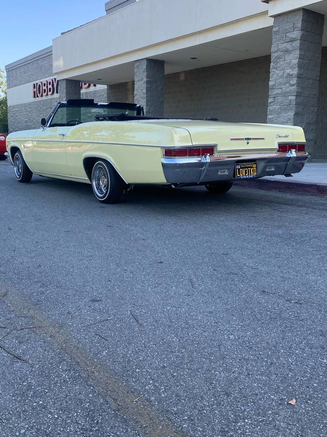 Chevrolet-impala-1966-yellow-9
