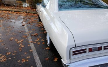 Chevrolet-impala-1975-1