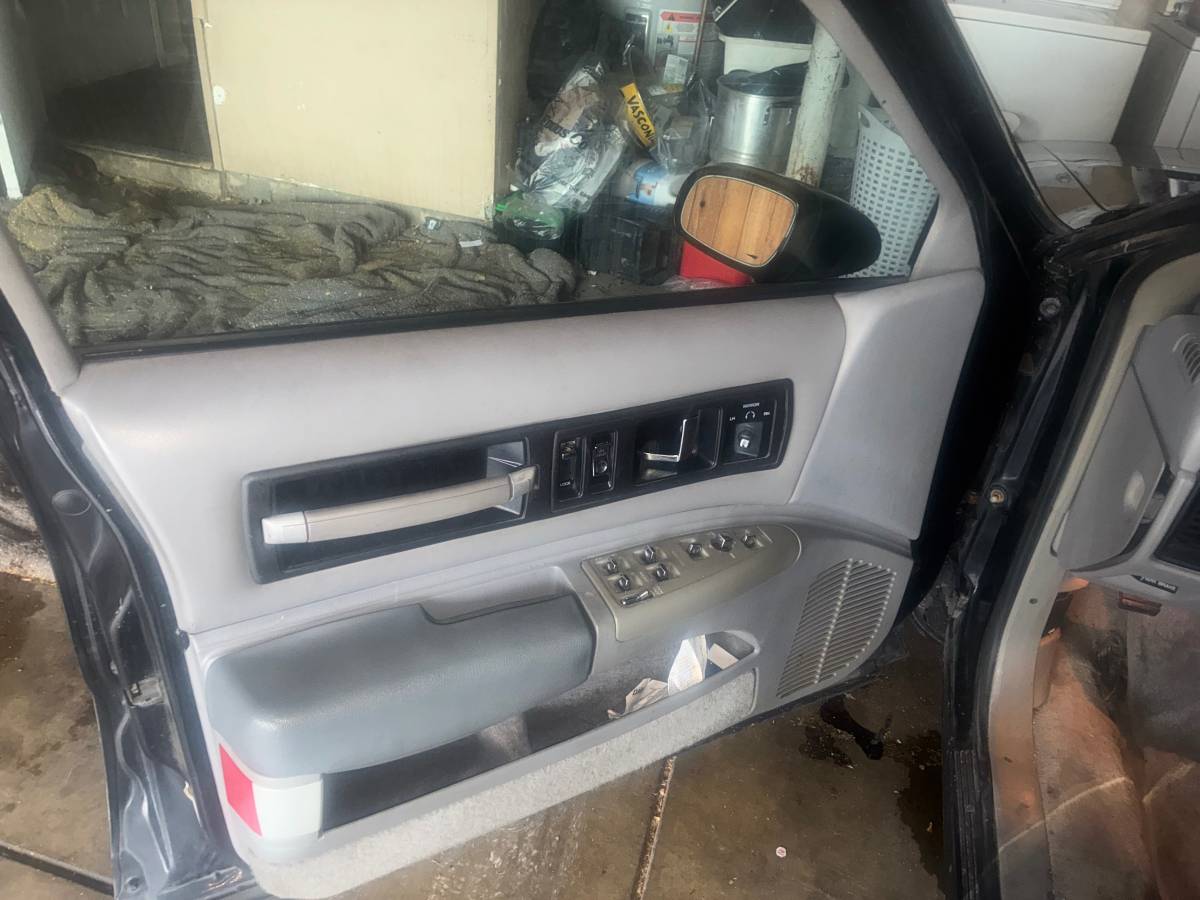 Chevrolet-impala-1994-4