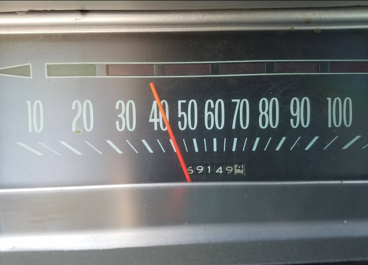 Chevrolet-impala-convertible-1966-5