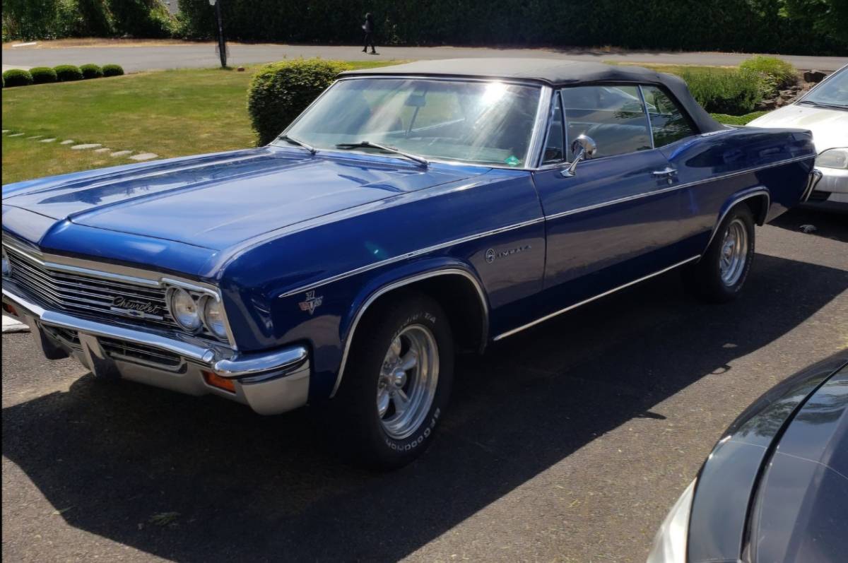 Chevrolet-impala-convertible-1966