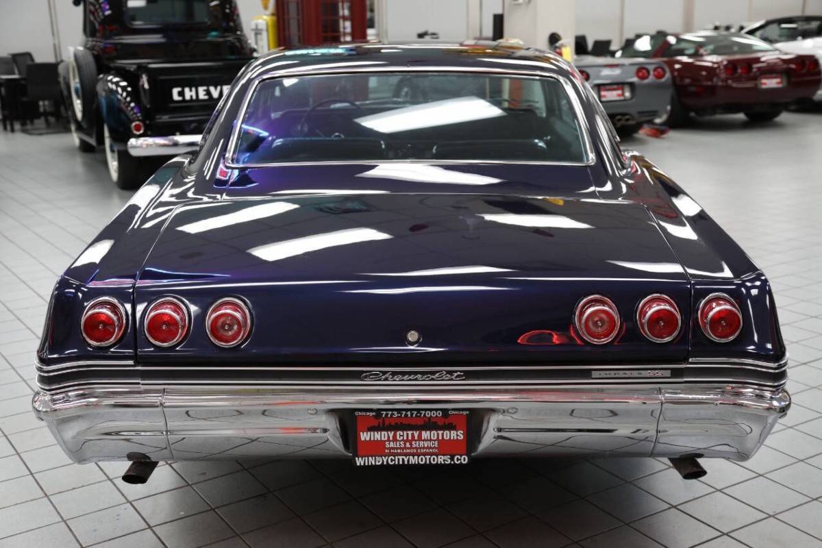 Chevrolet-impala-ss-1965-blue-17