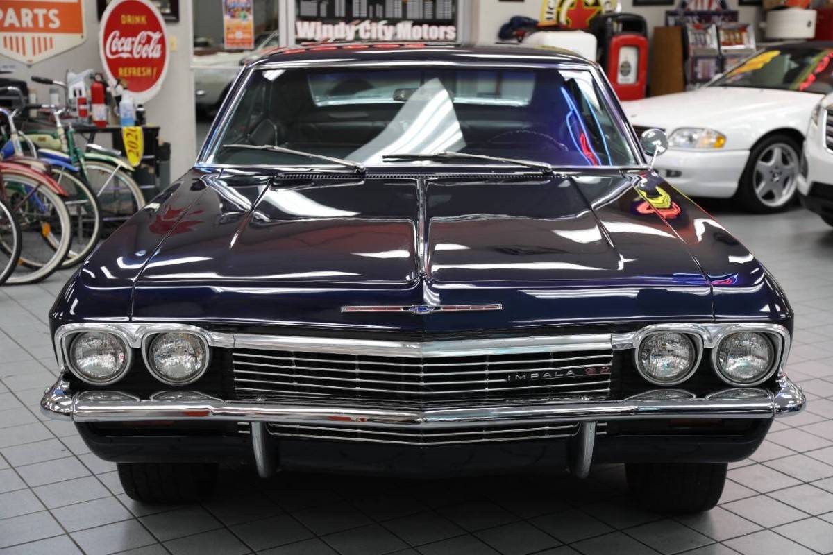 Chevrolet-impala-ss-1965-blue-4