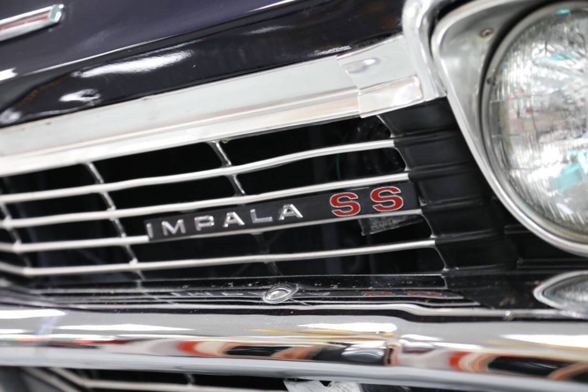 Chevrolet-impala-ss-1965-blue-7
