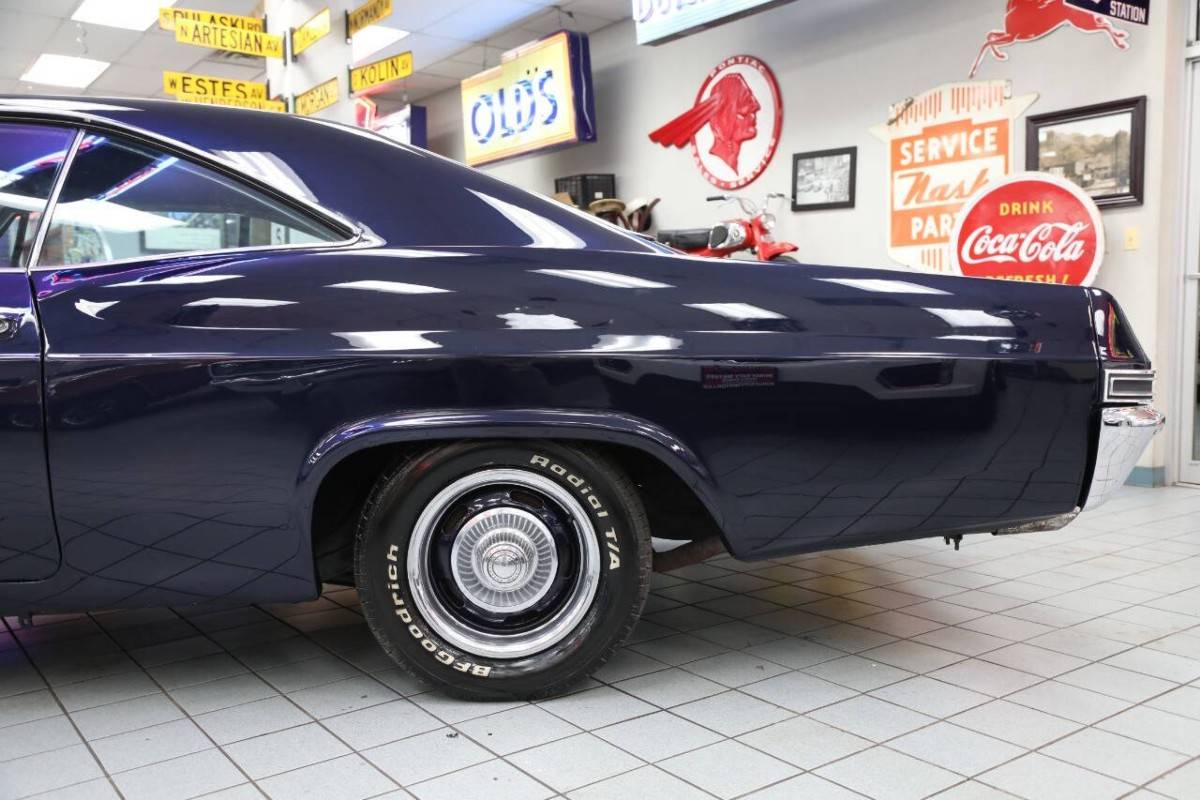 Chevrolet-impala-ss-1965-blue