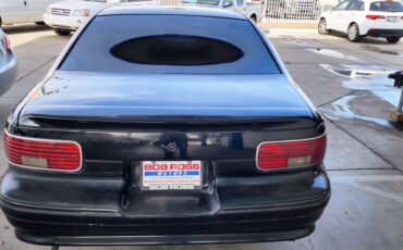 Chevrolet-impala-ss-1996-black-1