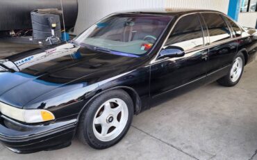Chevrolet-impala-ss-1996-black-13