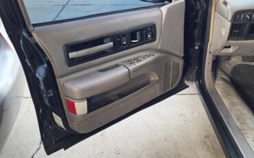 Chevrolet-impala-ss-1996-black-5