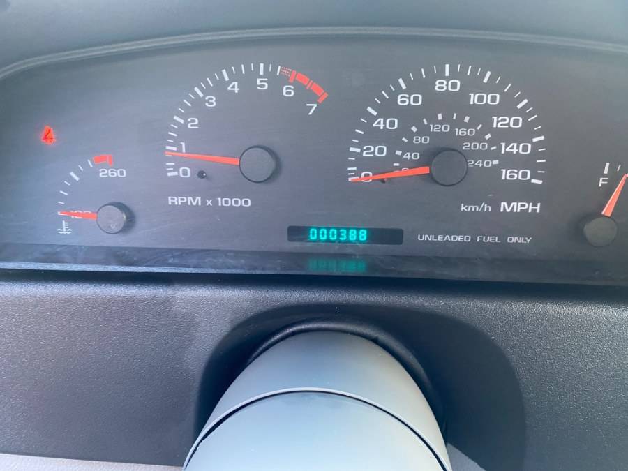 Chevrolet-impala-ss-1996-red-18