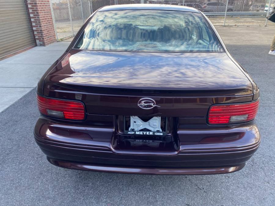 Chevrolet-impala-ss-1996-red-2