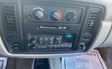 Chevrolet-impala-ss-1996-red-20