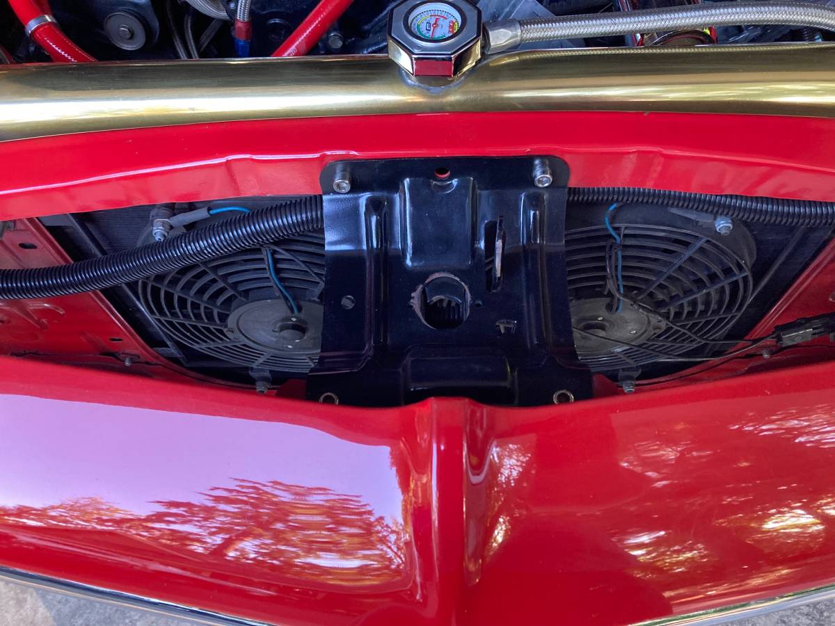 Chevrolet-impala-ss427-convertible-1966-red-9