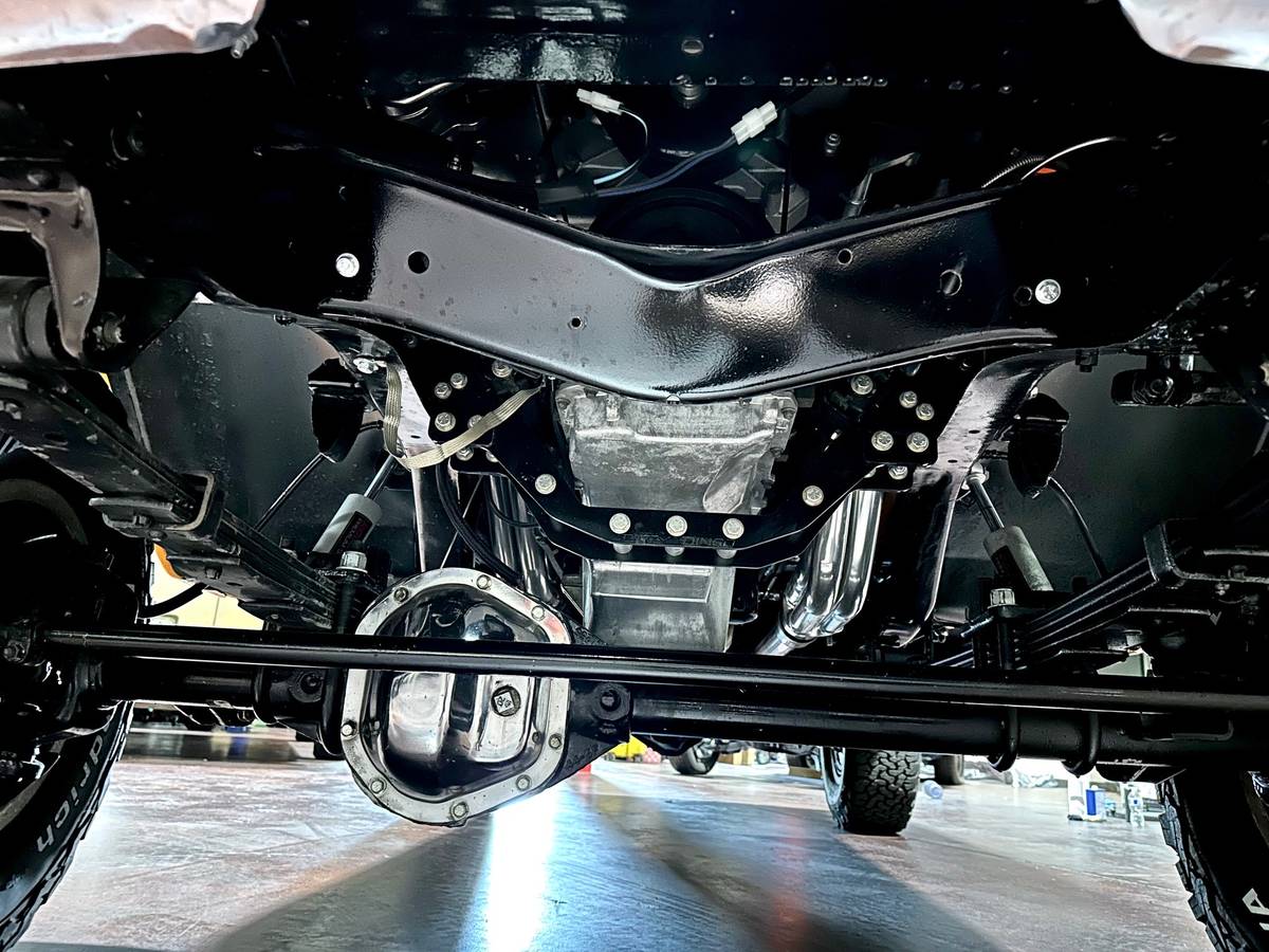 Chevrolet-k-10-ls-3-4x4-1972-9