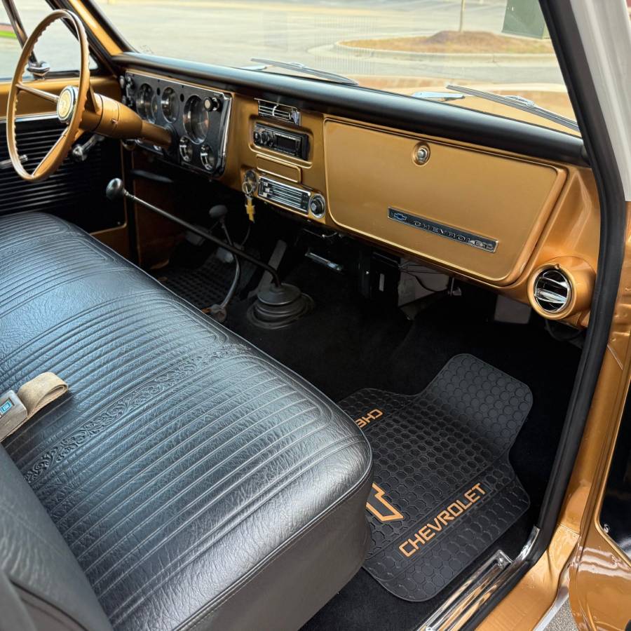 Chevrolet-k10-1968-18